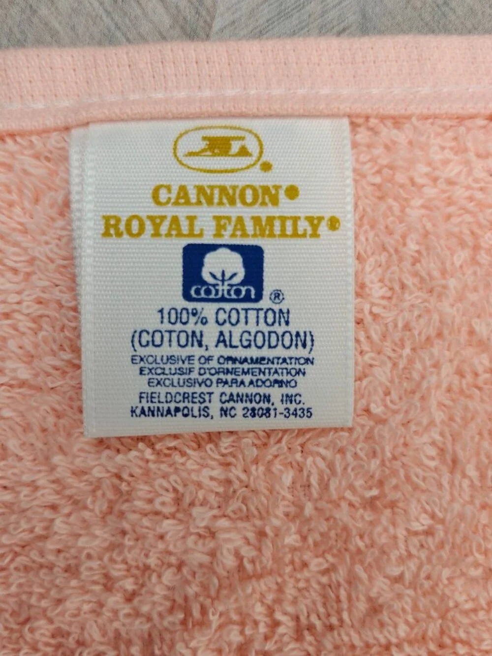 NEW Vintage Cannon Royal Family Cotton 6 pc Towel Set Striped Solid Peach White